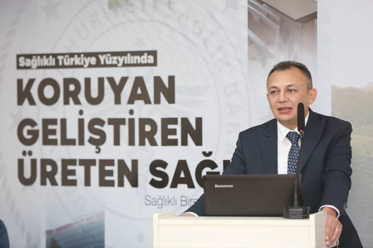 Samsun İl Sağlık Müdürü Dr. Mustafa Uras, İzmir'deki Değerlendirme Toplantısına Katıldı