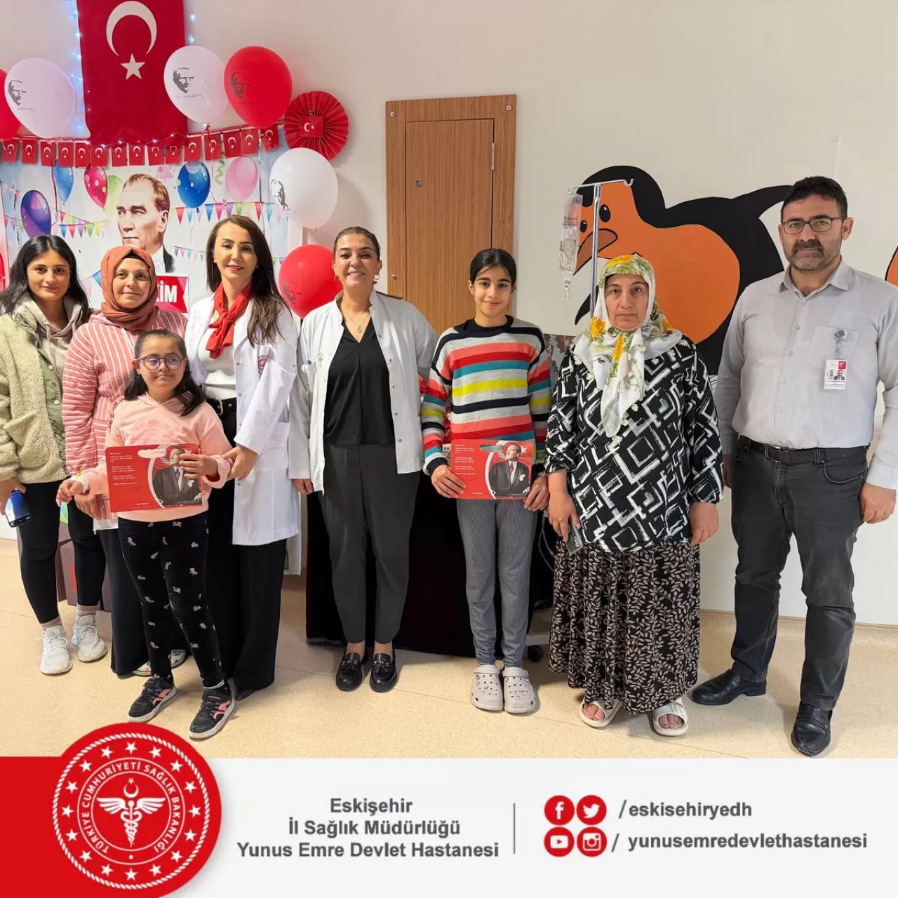 Eskişehir'de Minik Hastalar Cumhuriyet Coşkusunu Hastanede Yaşattı