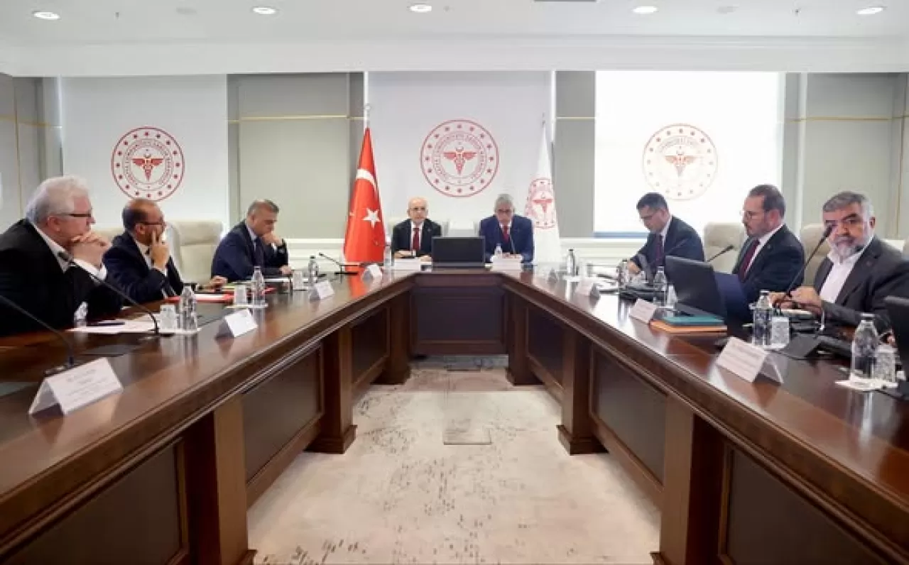 Amasya İl Sağlık Müdürlüğü, Sağlık Yatırımları için Ankara'da Üst Düzey Toplantı Gerçekleştirdi