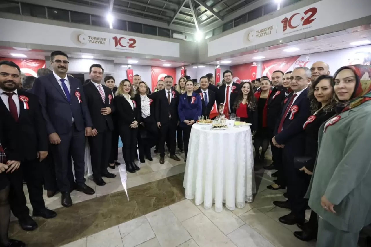 Bartın'da Cumhuriyet Bayramı Kabul Töreni Gerçekleştirildi