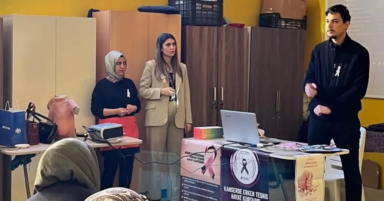 İnegöl'de Meme Kanseri Farkındalık Ayı Etkinliği Düzenlendi